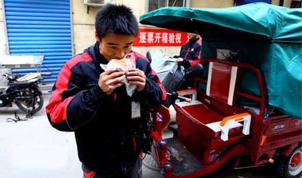 百度地图升级助力菜鸟大学生成“王牌快递员”